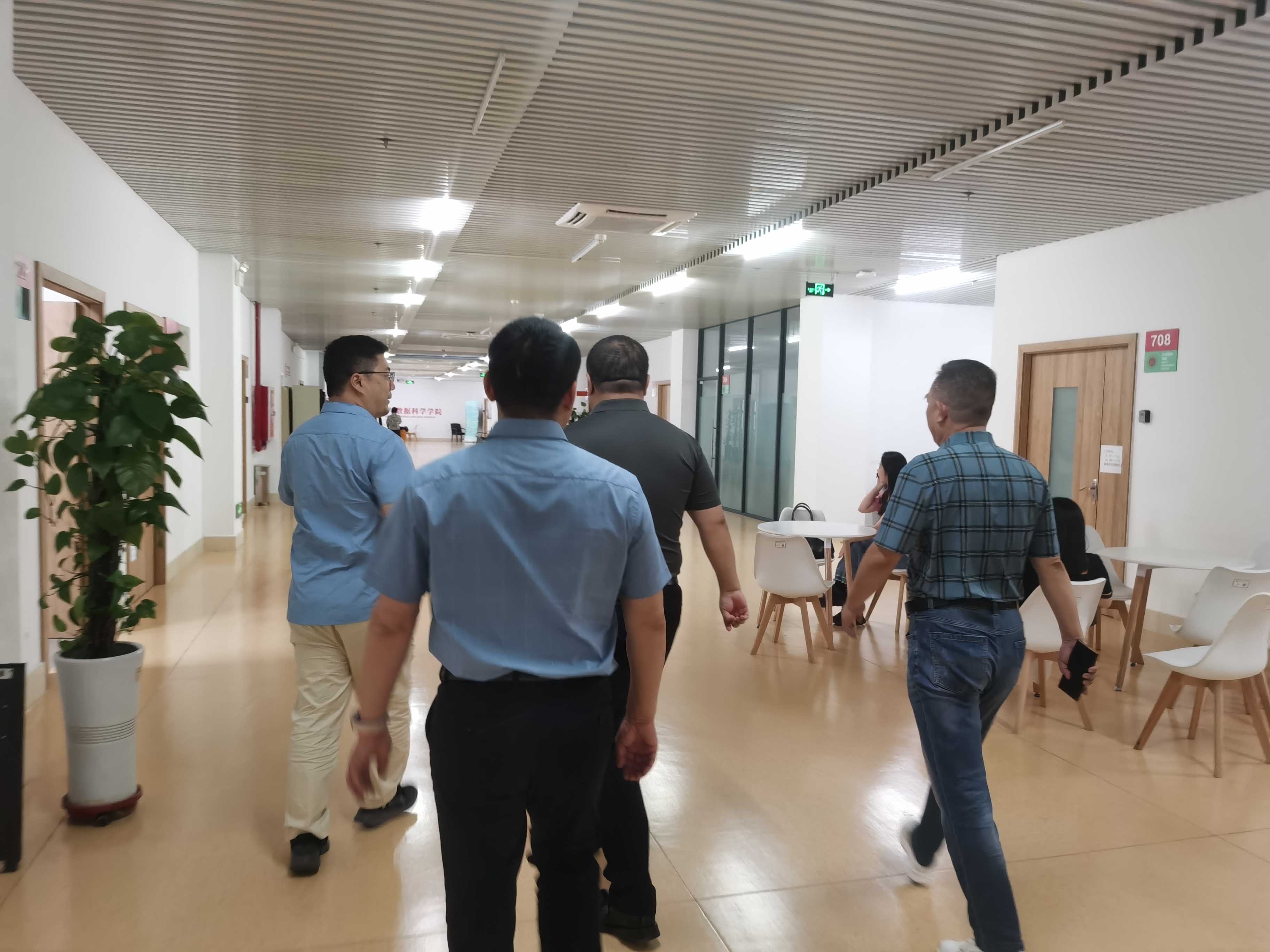 攜手共進，共創未來(lái) ｜ 珠海科技學院與深圳市穎芯信息科技有限公司産教研合作簽約儀式